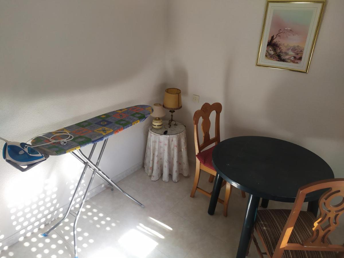 Habitacion Privada Familiar 托萊多 外观 照片
