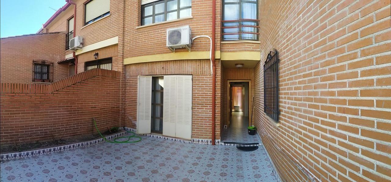 Habitacion Privada Familiar 托萊多 外观 照片